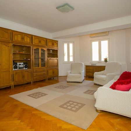 Apis Split Apartment Luaran gambar