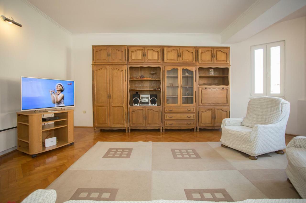 Apis Split Apartment Luaran gambar