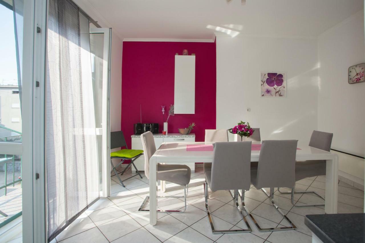 Apis Split Apartment Luaran gambar